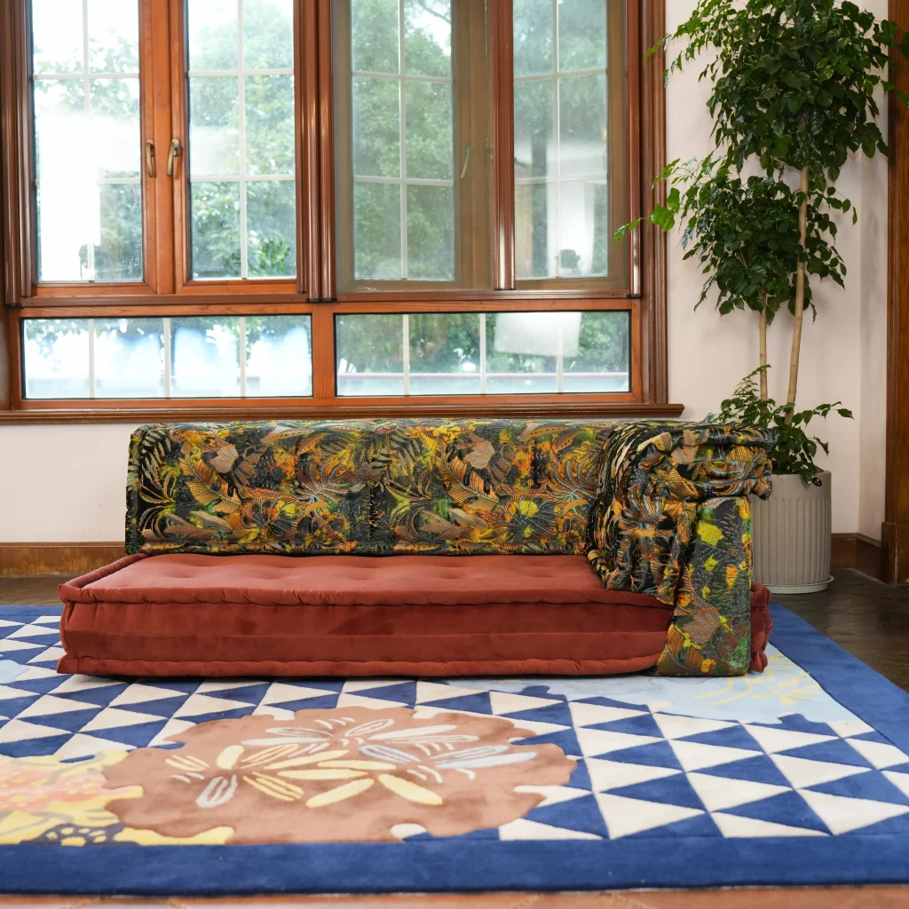 French Daybed Sofa : Long Corner