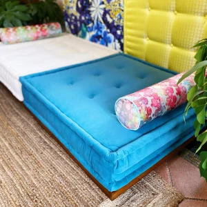 French Daybed Sofa : Daybed with Wood Base