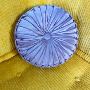Round pleated pillow : Dusty Rose