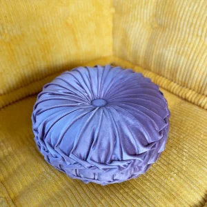 Round pleated pillows