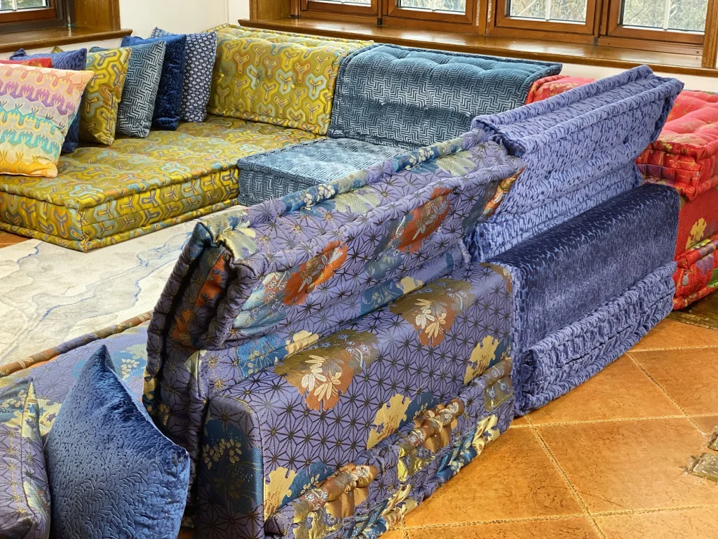 Mah jong sofa couch set Andreas