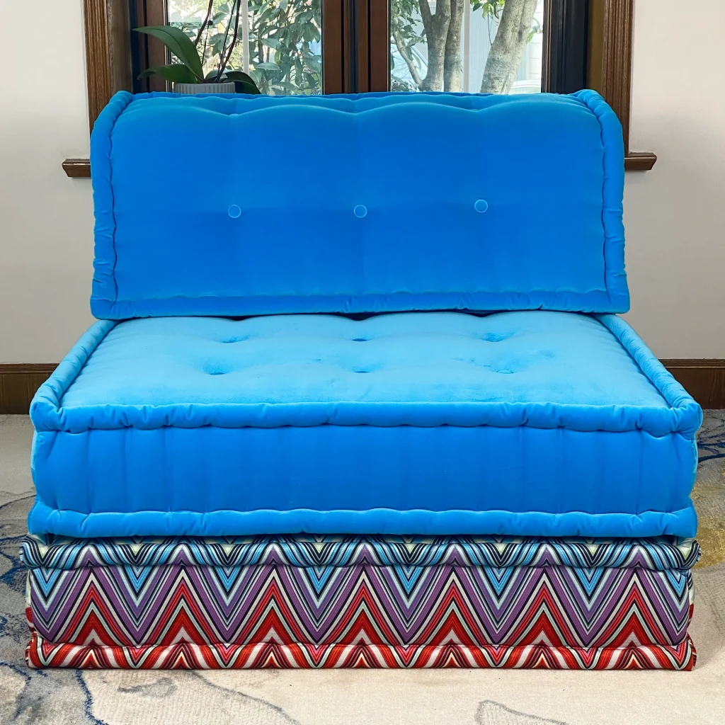 French Daybed Sofa : Azure Crest Lounger
