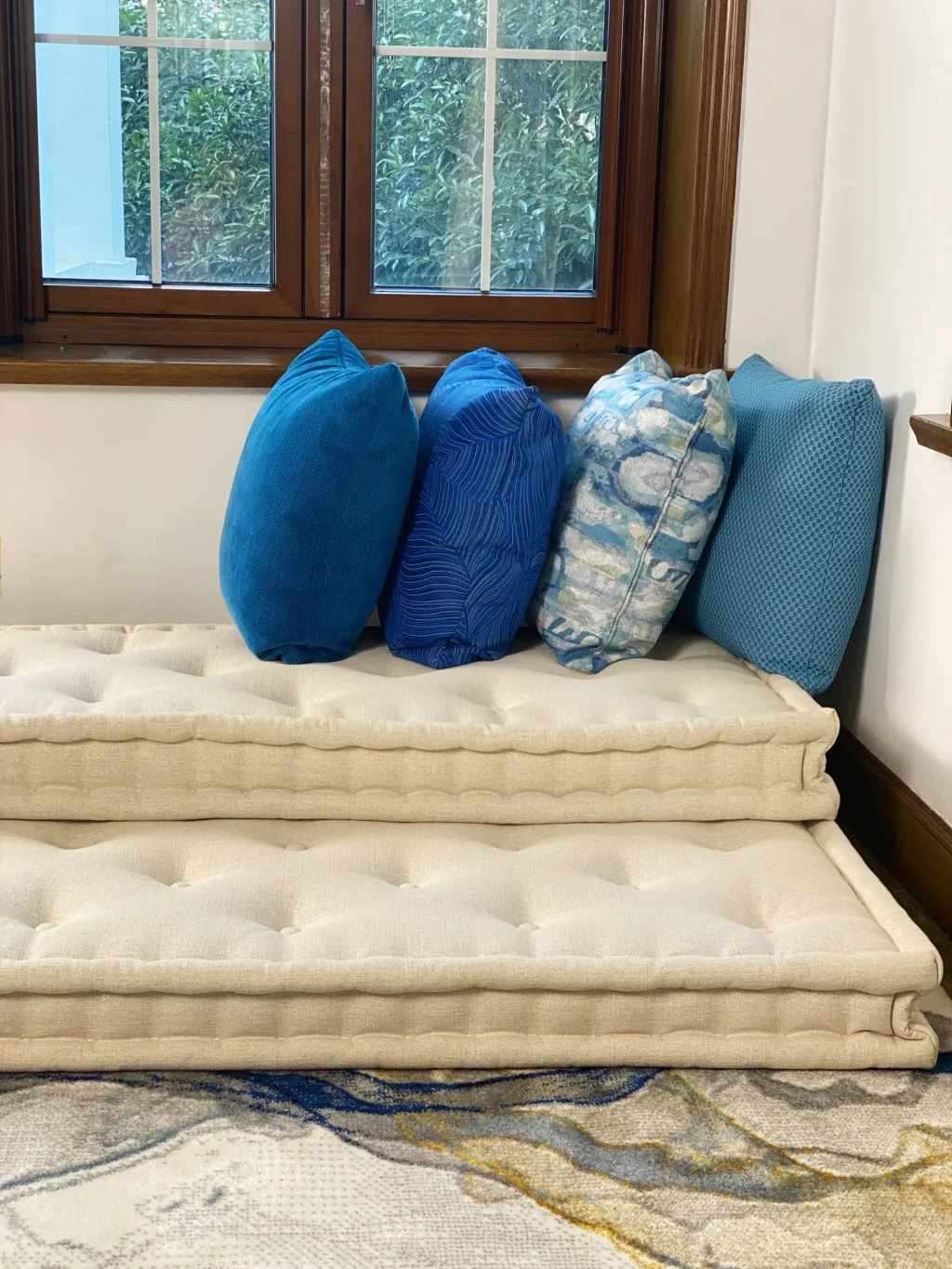 Custom Cushion : Diamond Tufting