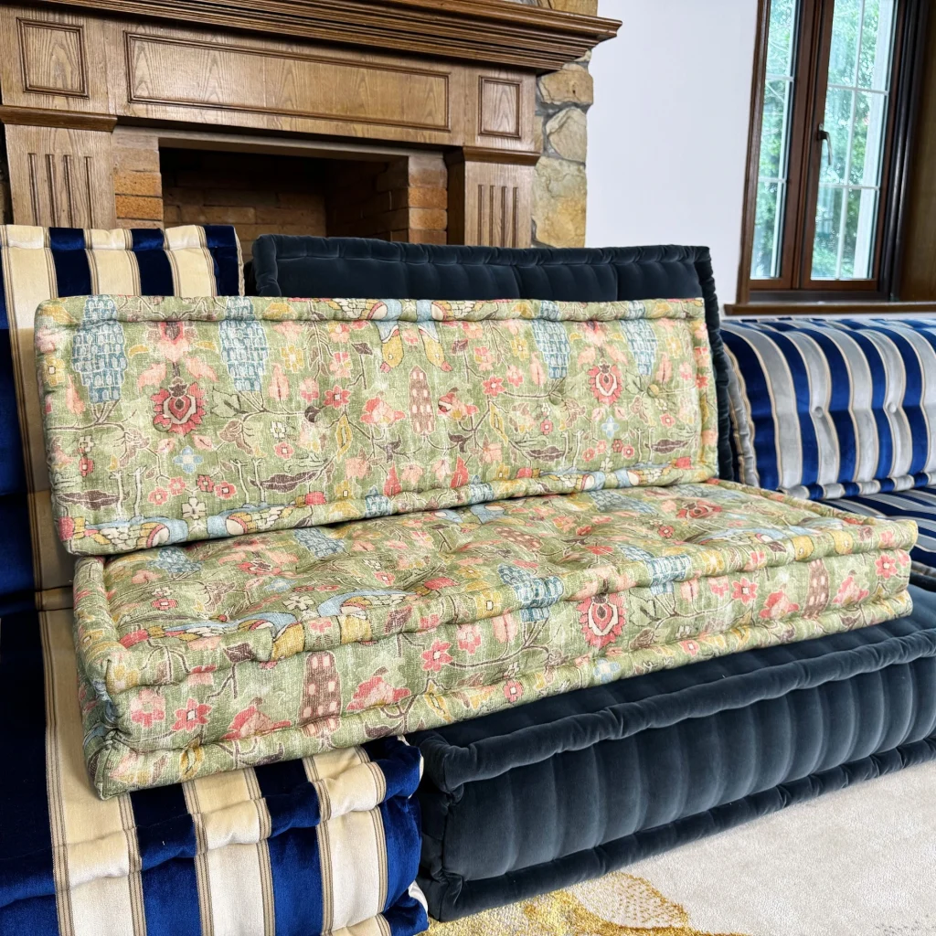 Custom French floor mattress mat