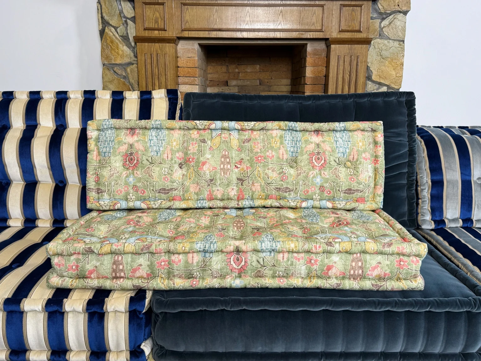 Custom French floor mattress mat