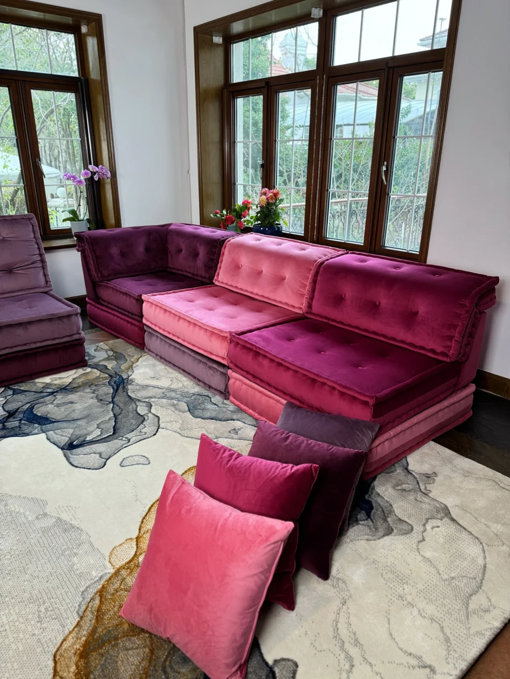 French Daybed Sofa: Bailey