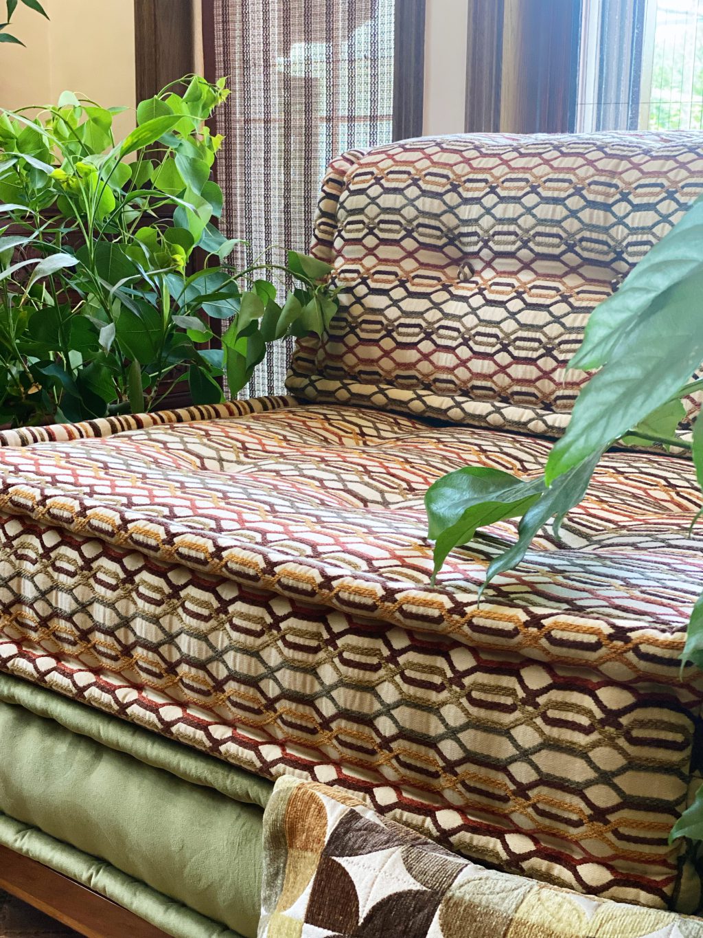 French Mah Jong Sofa Daybed: Andy