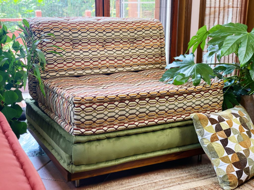 French Mah Jong Sofa Daybed: Andy