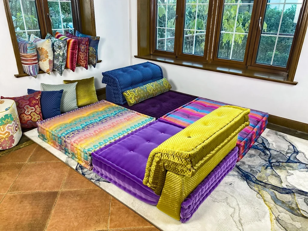 French Daybed Sofa : Sarah