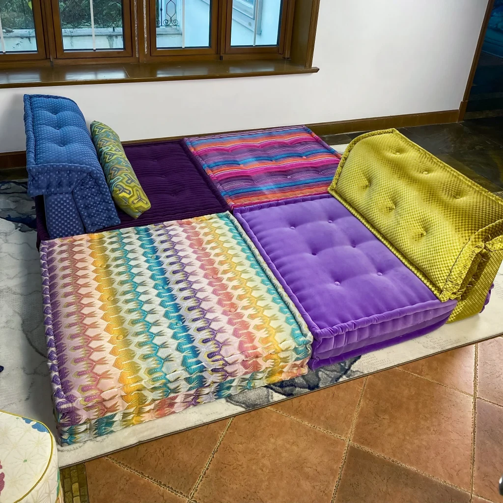 French Daybed Sofa : Sarah