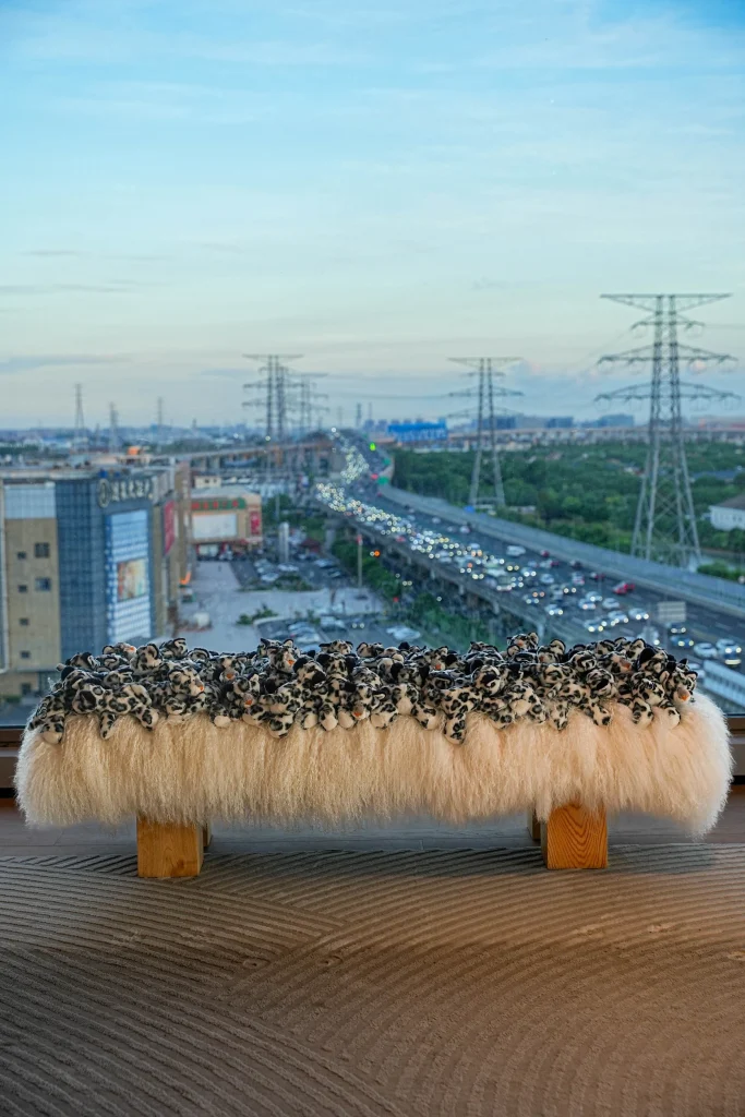 Animal Chair: Leopard Bench