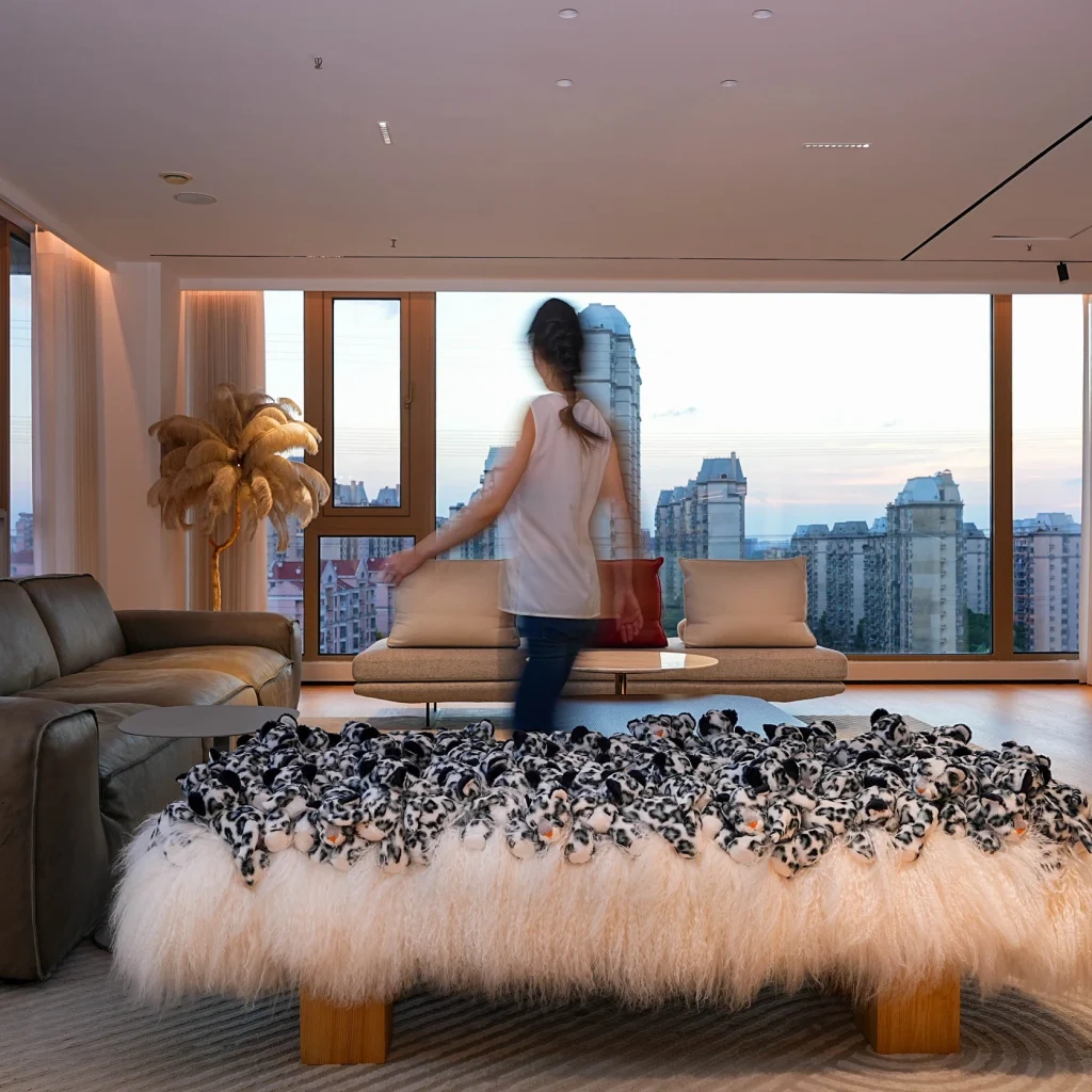 leopard bench