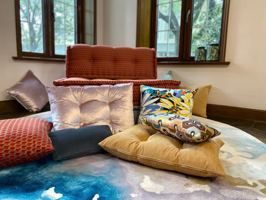 Rectangle Throw Pillow w/ 4 buttons