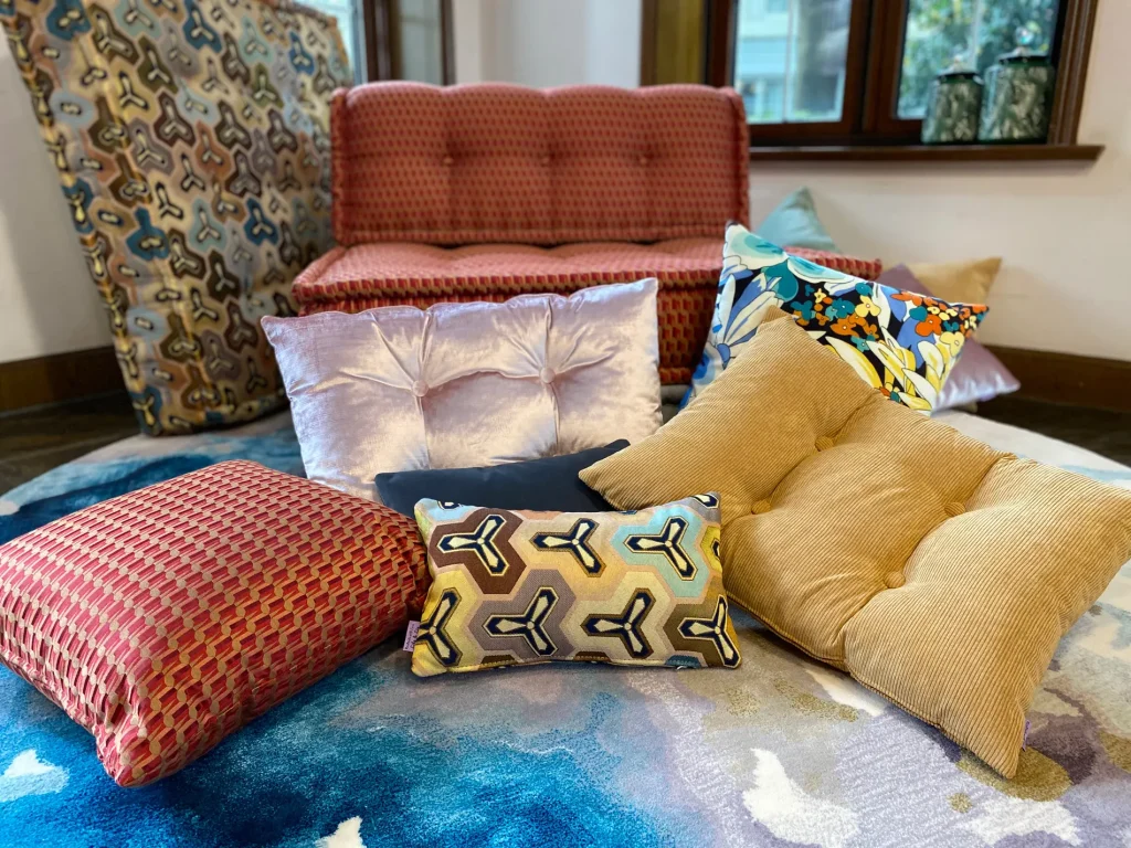Rectangle Throw Pillow w/ 4 buttons