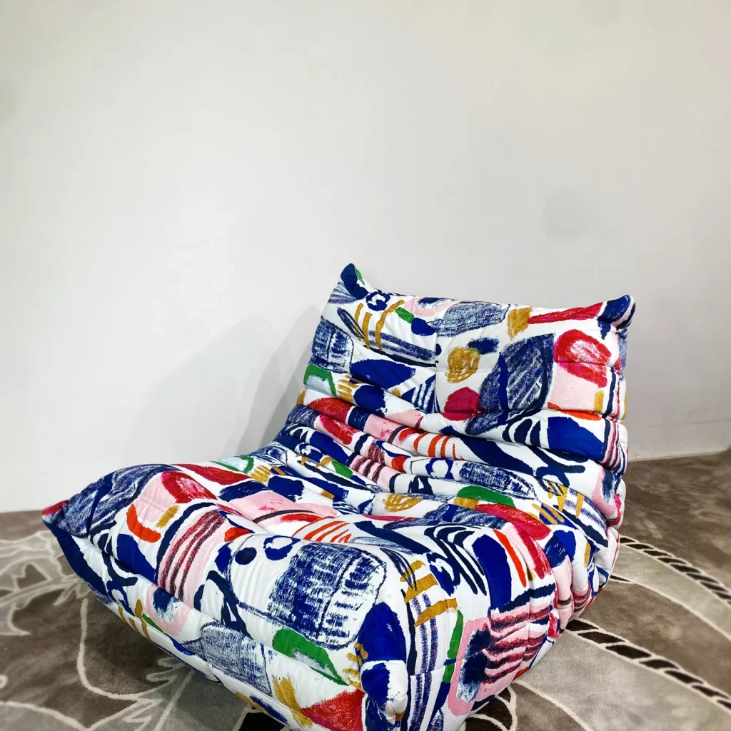 These couches are an excellent option for families with kids because they don't have any pointed edges.