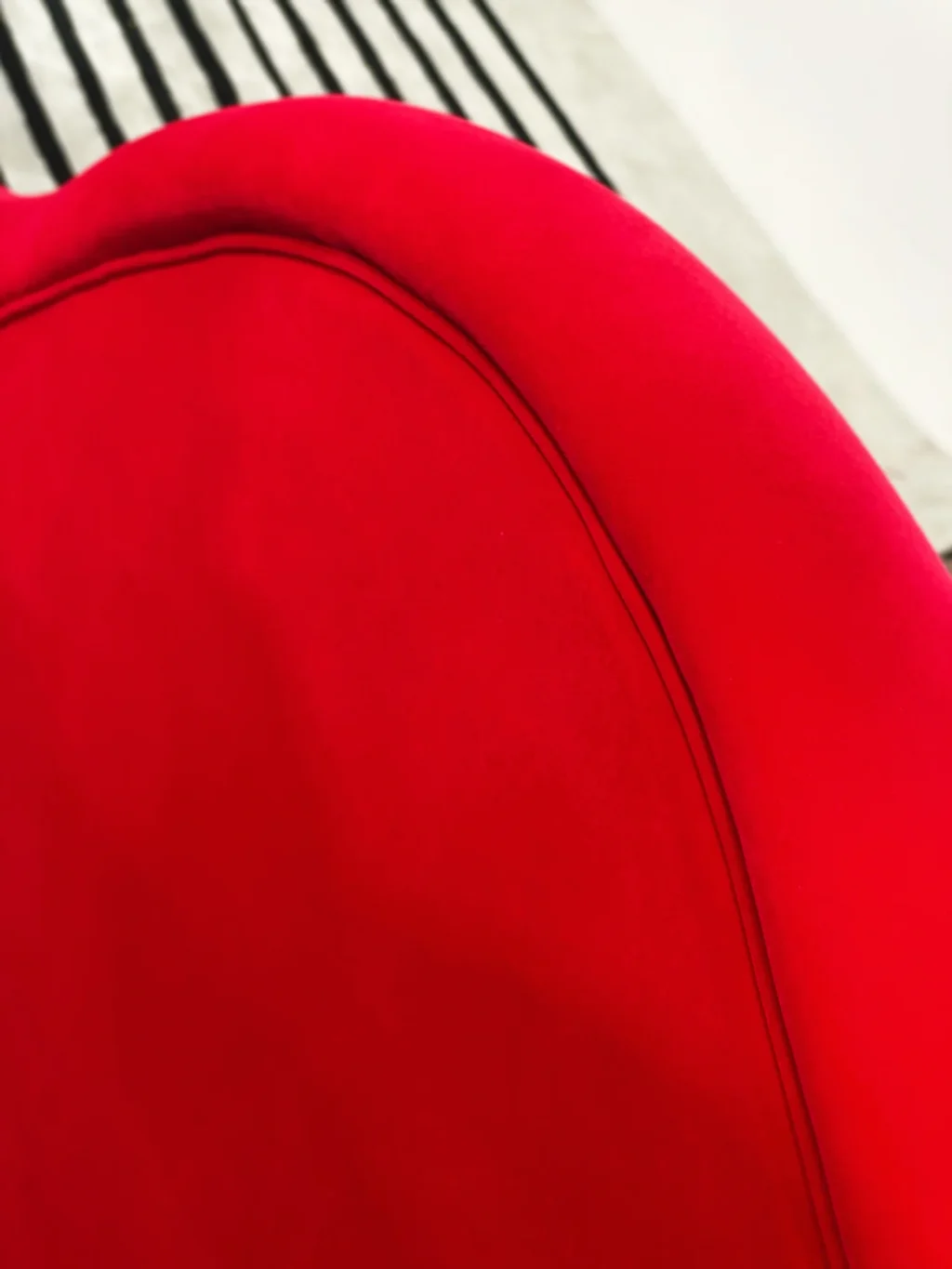 Lips Sofa