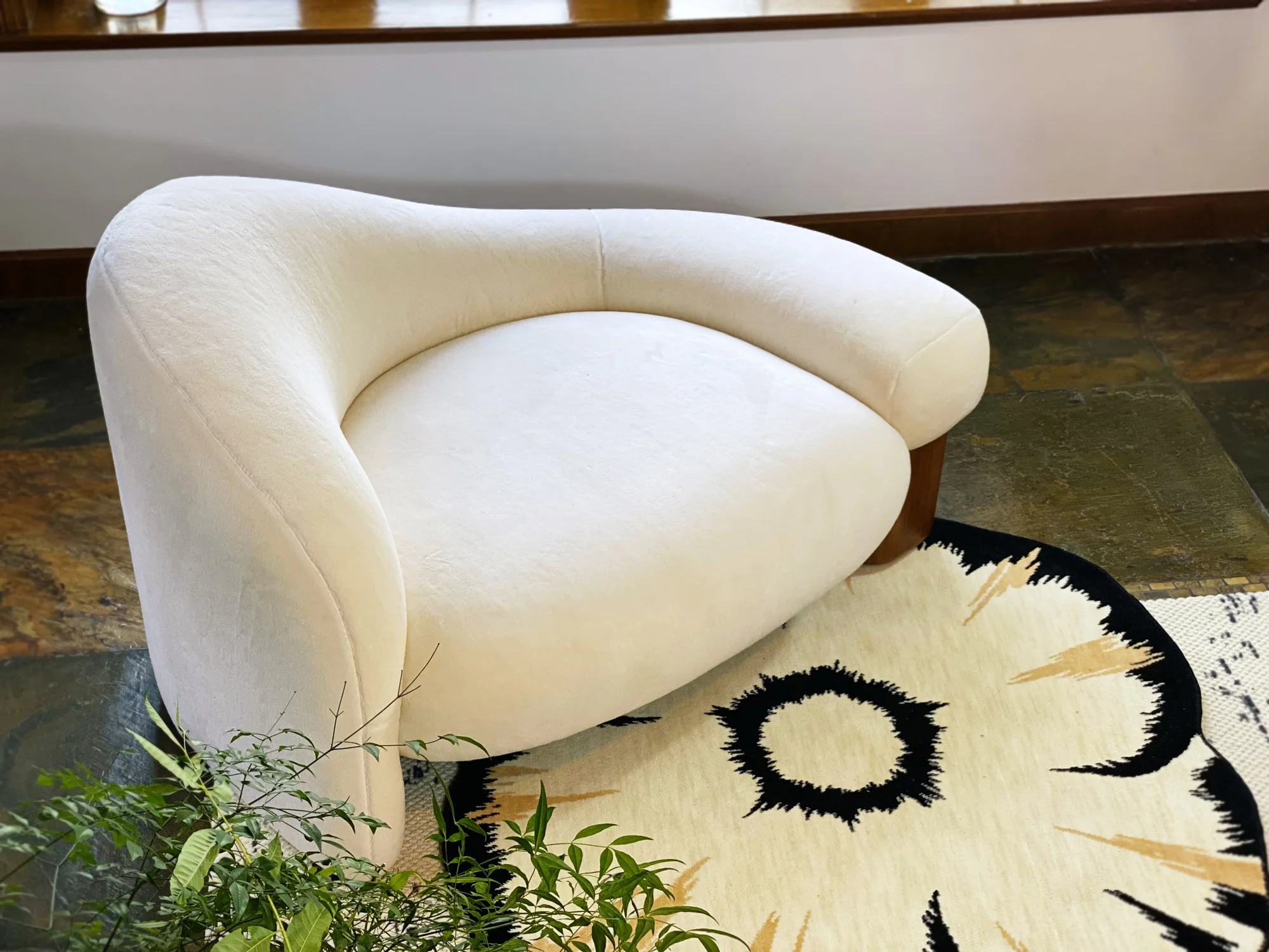 Raphael Sofa: Armchair