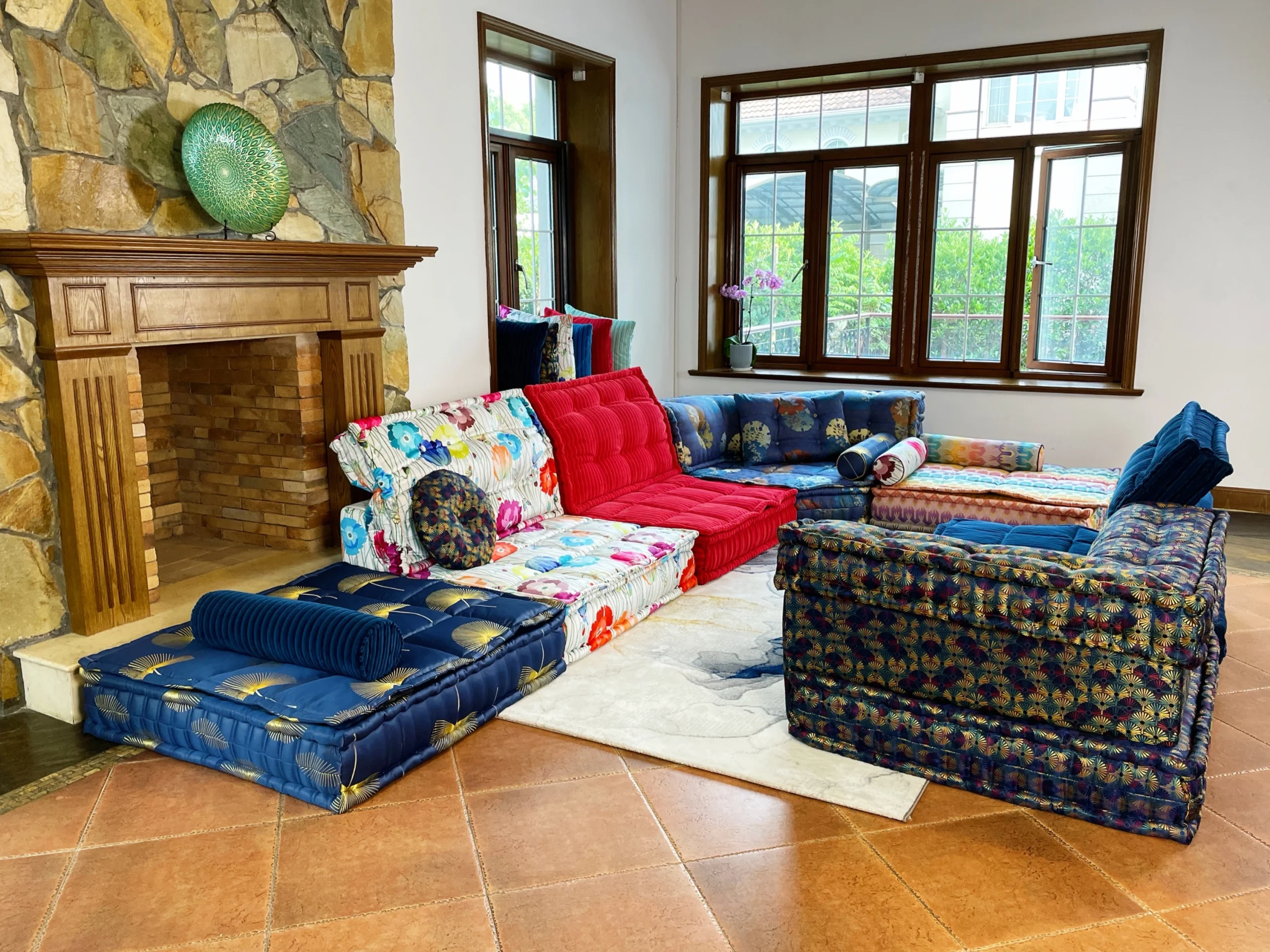 Mah Jong Sofa: Simon