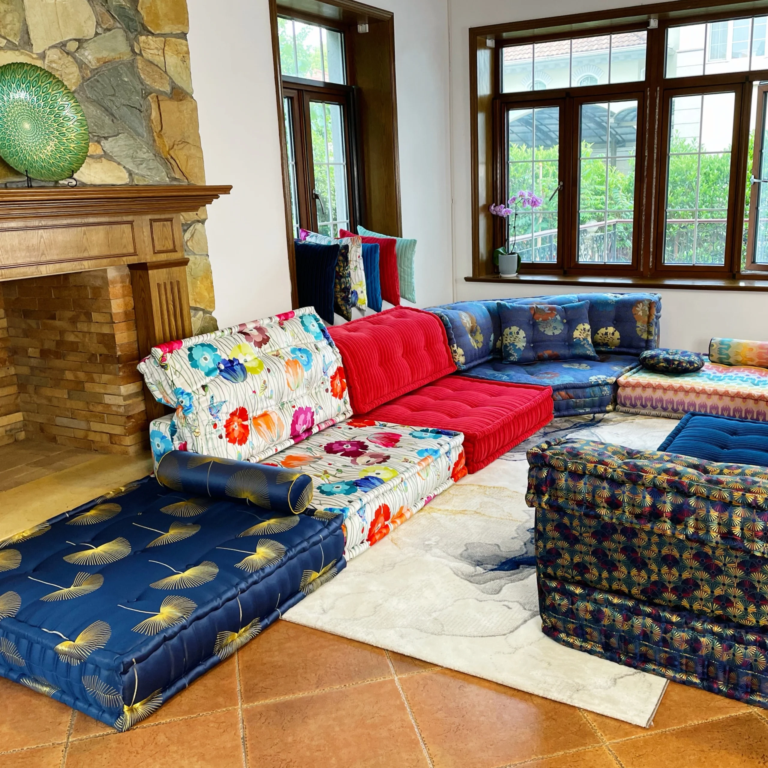 Mah Jong Sofa: Simon