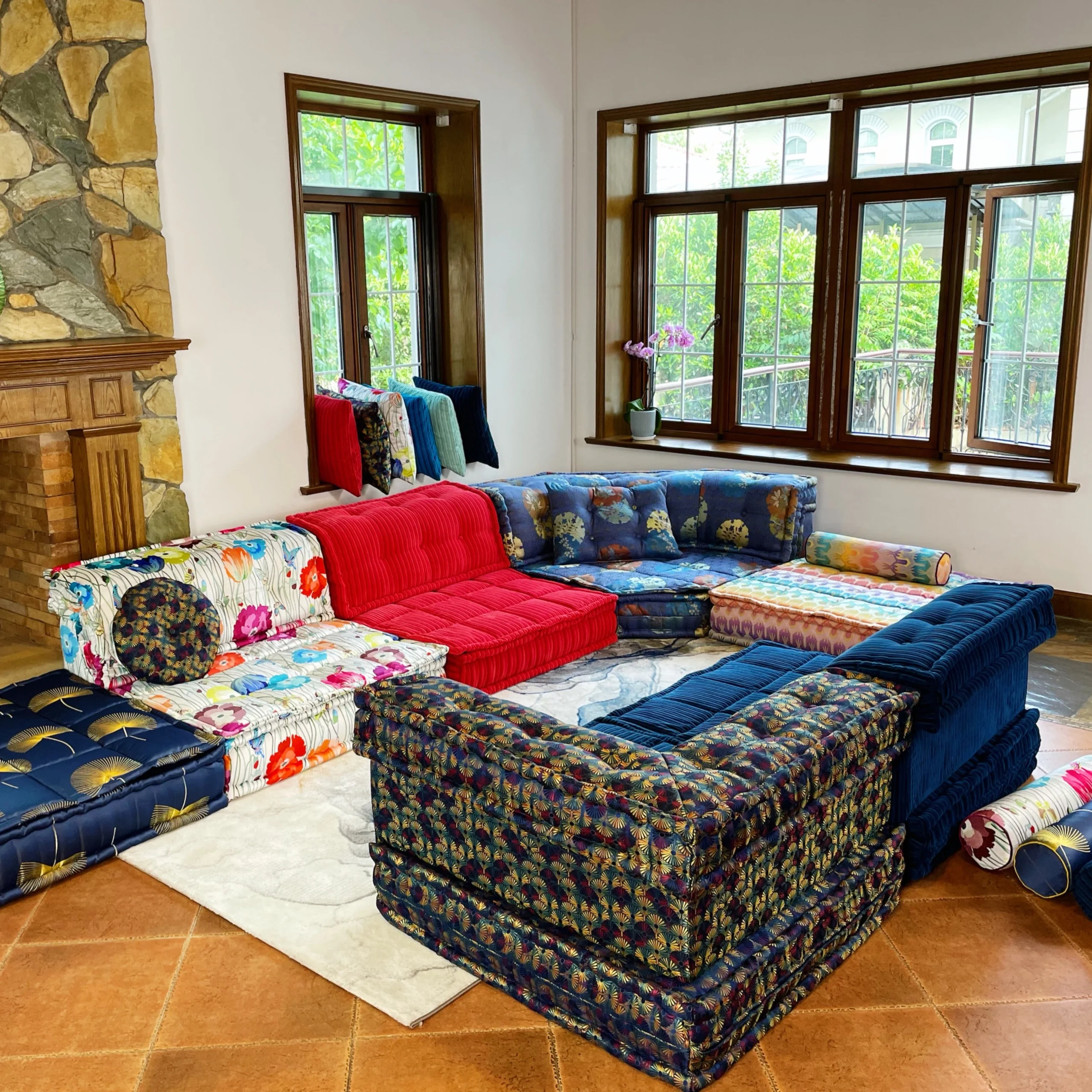 Mah Jong Sofa: Simon