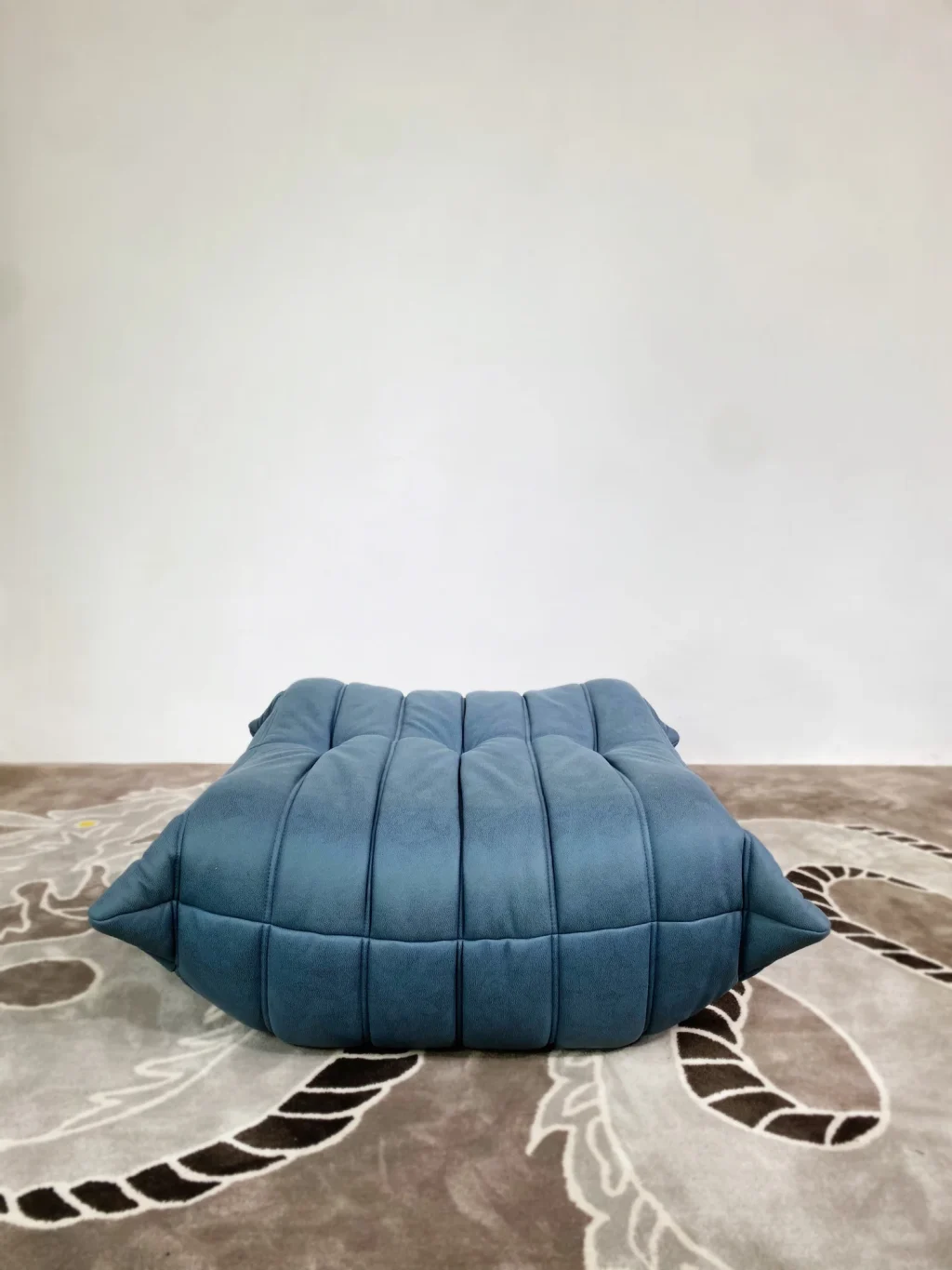Togo Sectional : Ottoman Pouf Mat