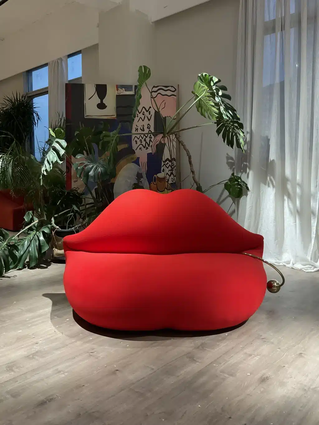 Lips Sofa