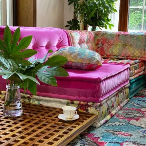 Natural Color Teak Wood Base / Level Coffee Table