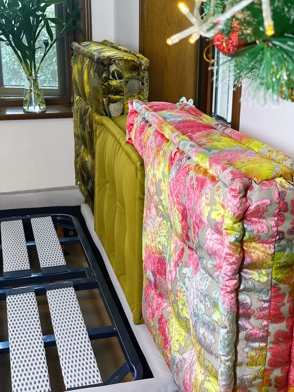 Mah Jong Tufted Bed