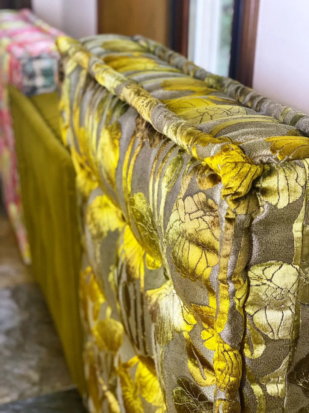 Mah Jong Tufted Bed