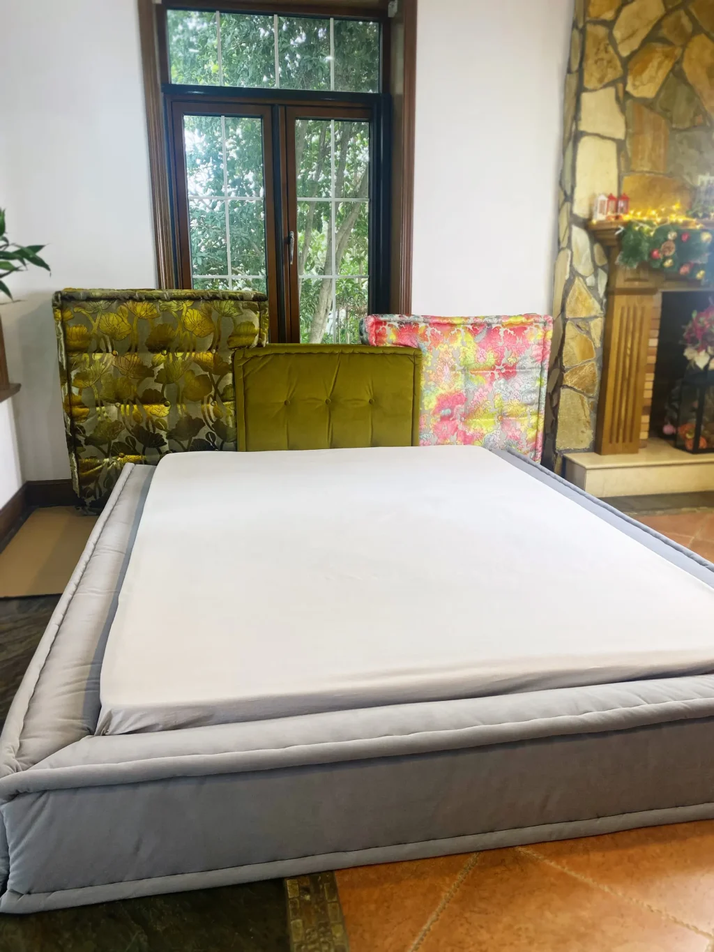 Mah Jong Tufted Bed