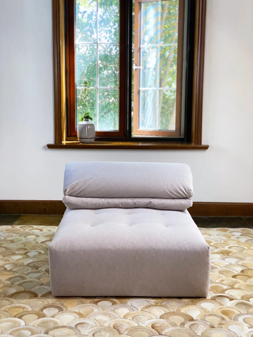 Immobile Modular Sofa : Armless Chair