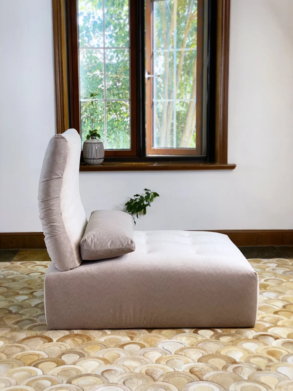 Immobile Modular Sofa : Armless Chair