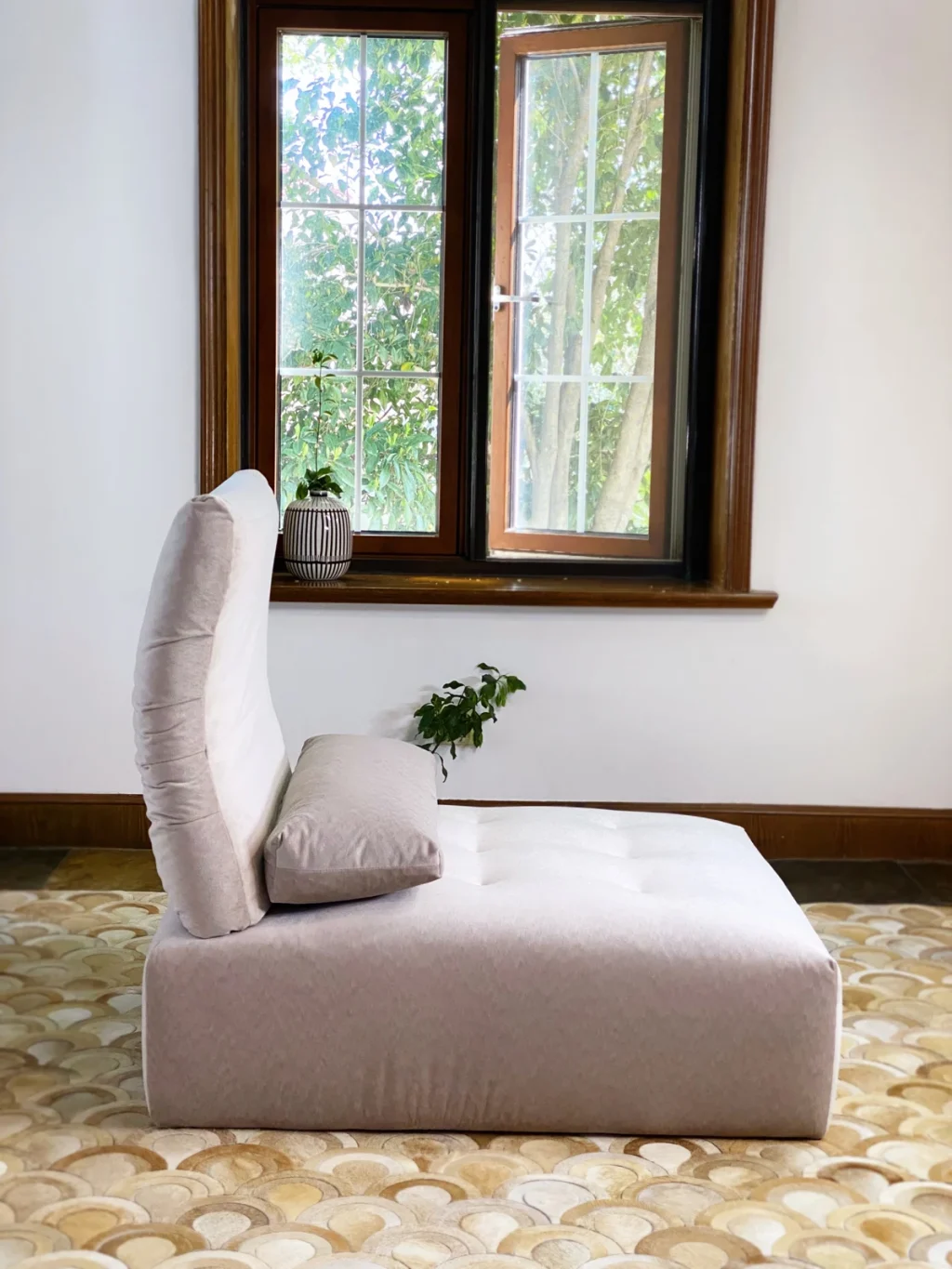 Immobile Modular Sofa : Armless Chair