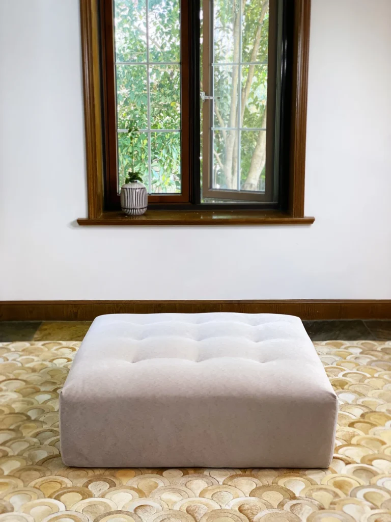 Immobile Modular Sofa : Ottoman