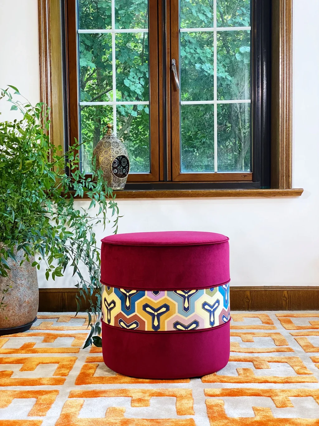 French Daybed Sofa : Burgundy Couch Ottoman