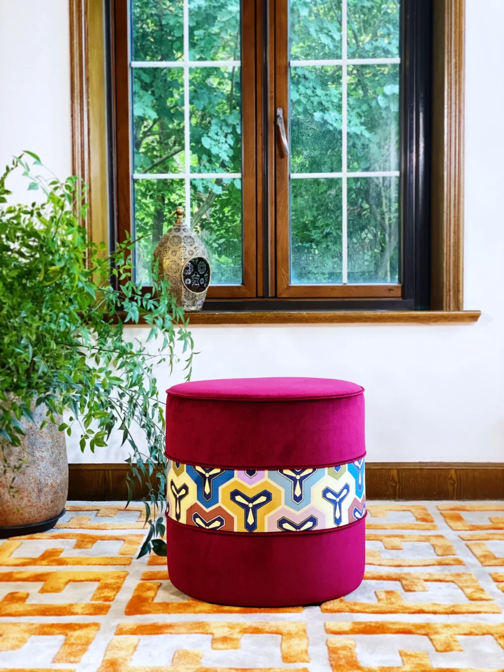 French Daybed Sofa : Burgundy Couch Ottoman