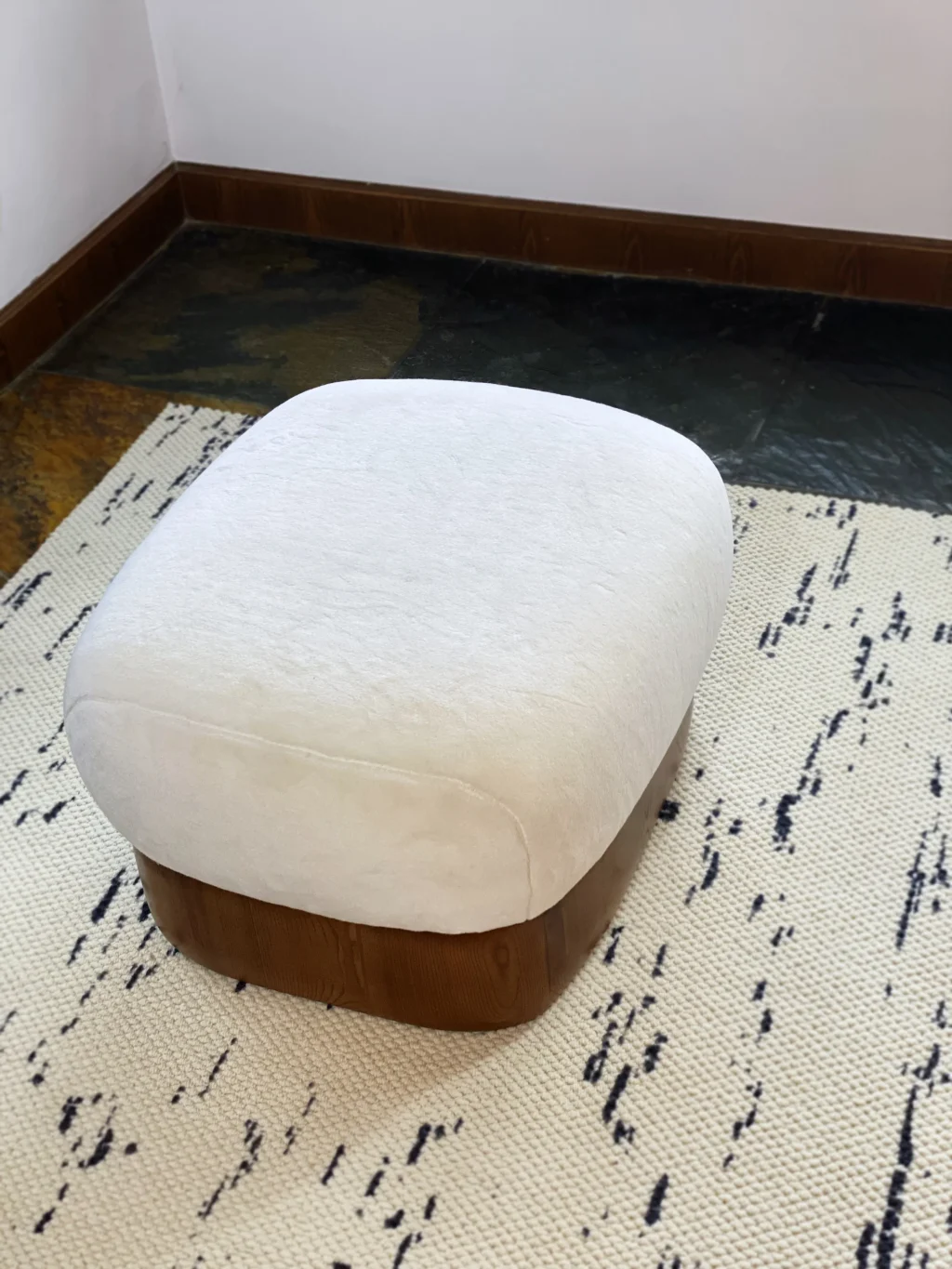 Asymmetrical Raphael Sofa: Ottoman