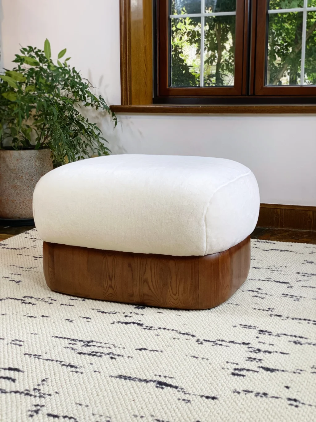 Asymmetrical Raphael Sofa: Ottoman