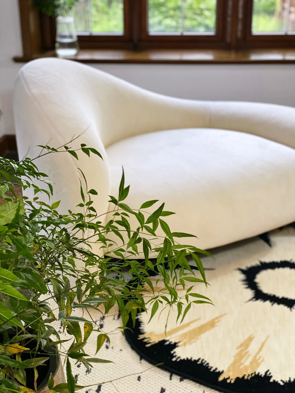 Asymmetrical Raphael Sofa: Armchair