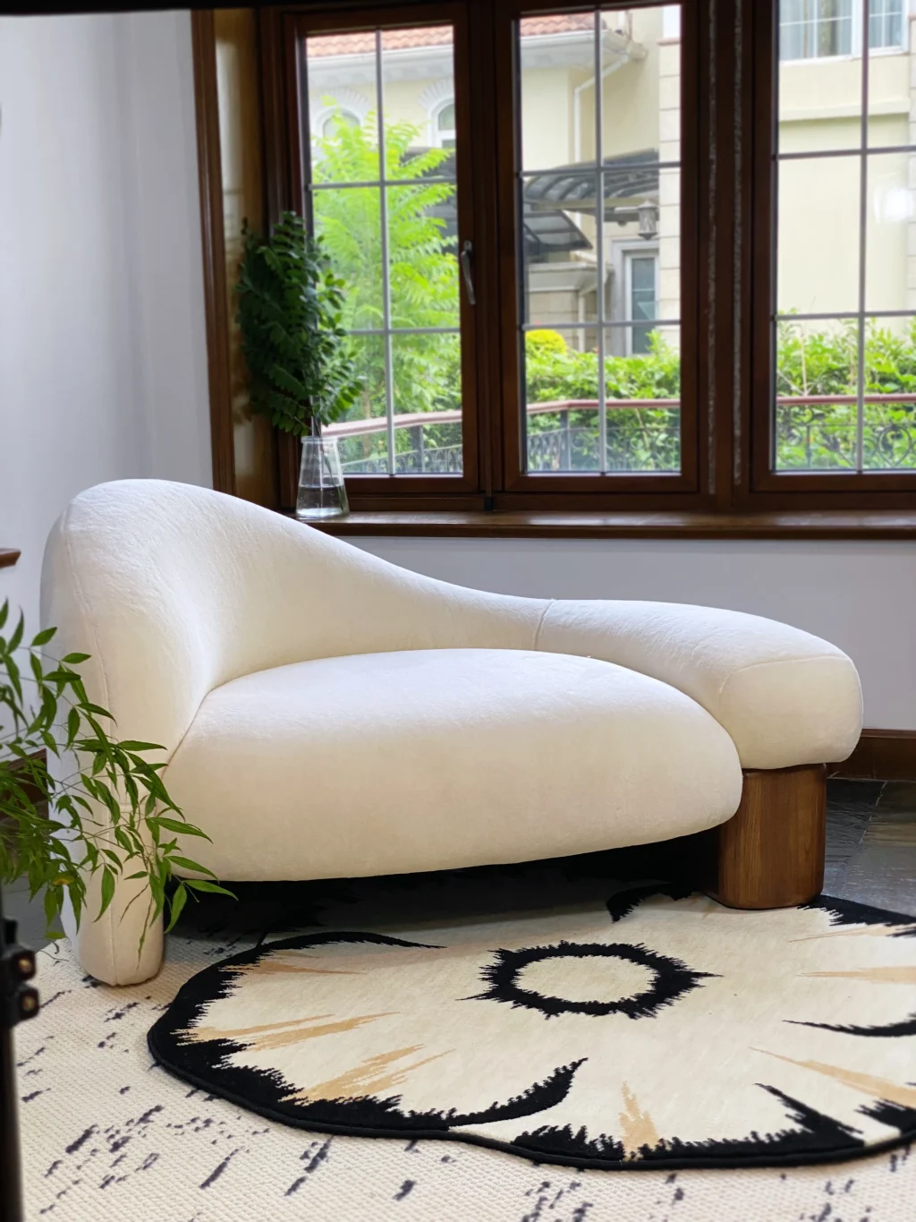 Asymmetrical Raphael Sofa: Armchair