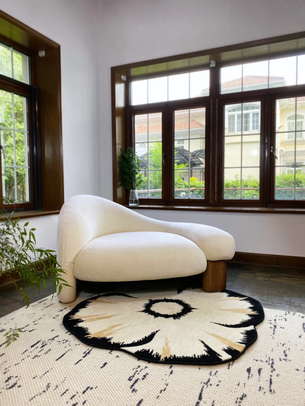 Asymmetrical Raphael Sofa: Armchair