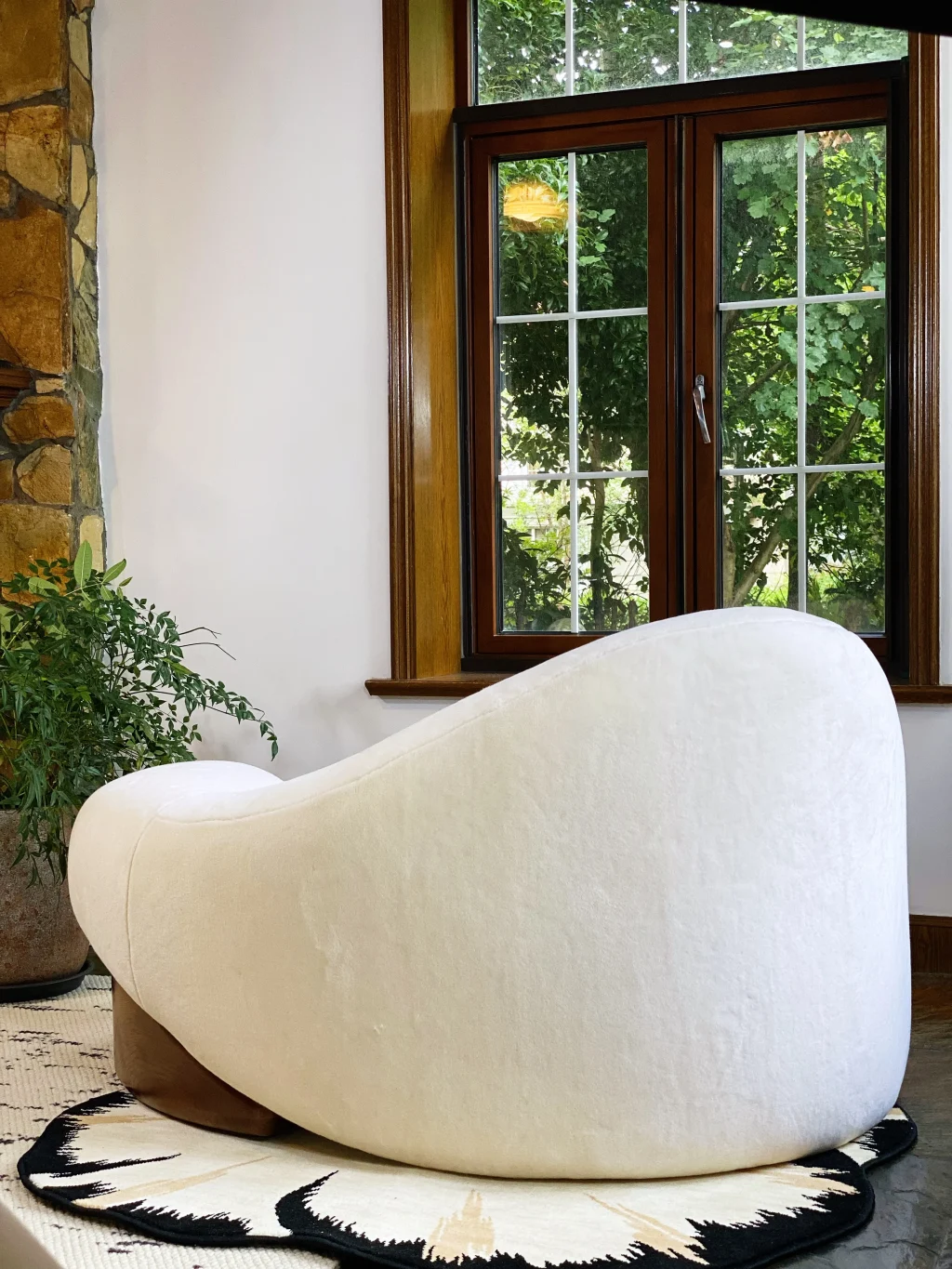 Asymmetrical Raphael Sofa: Armchair