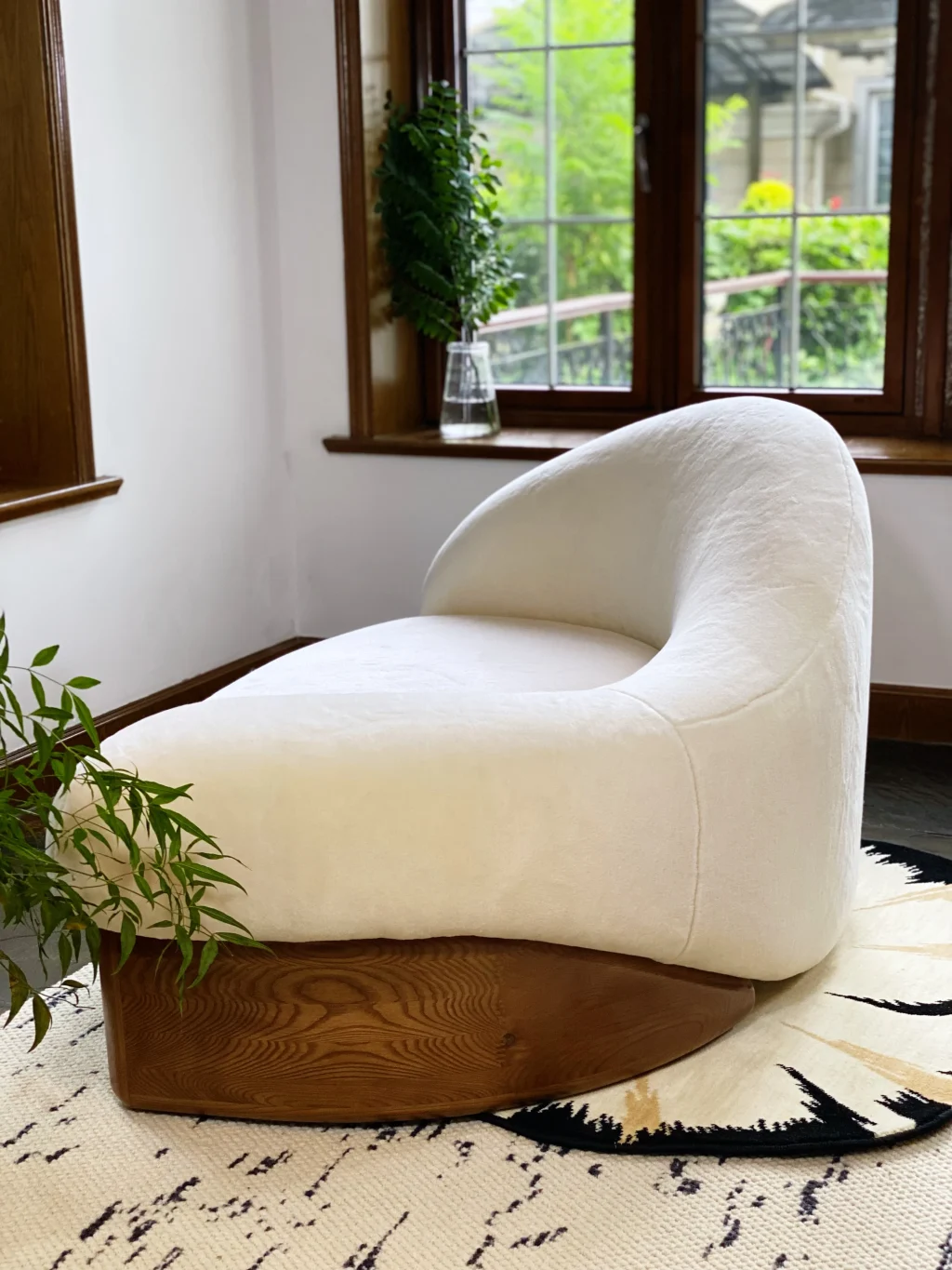 Asymmetrical Raphael Sofa: Armchair