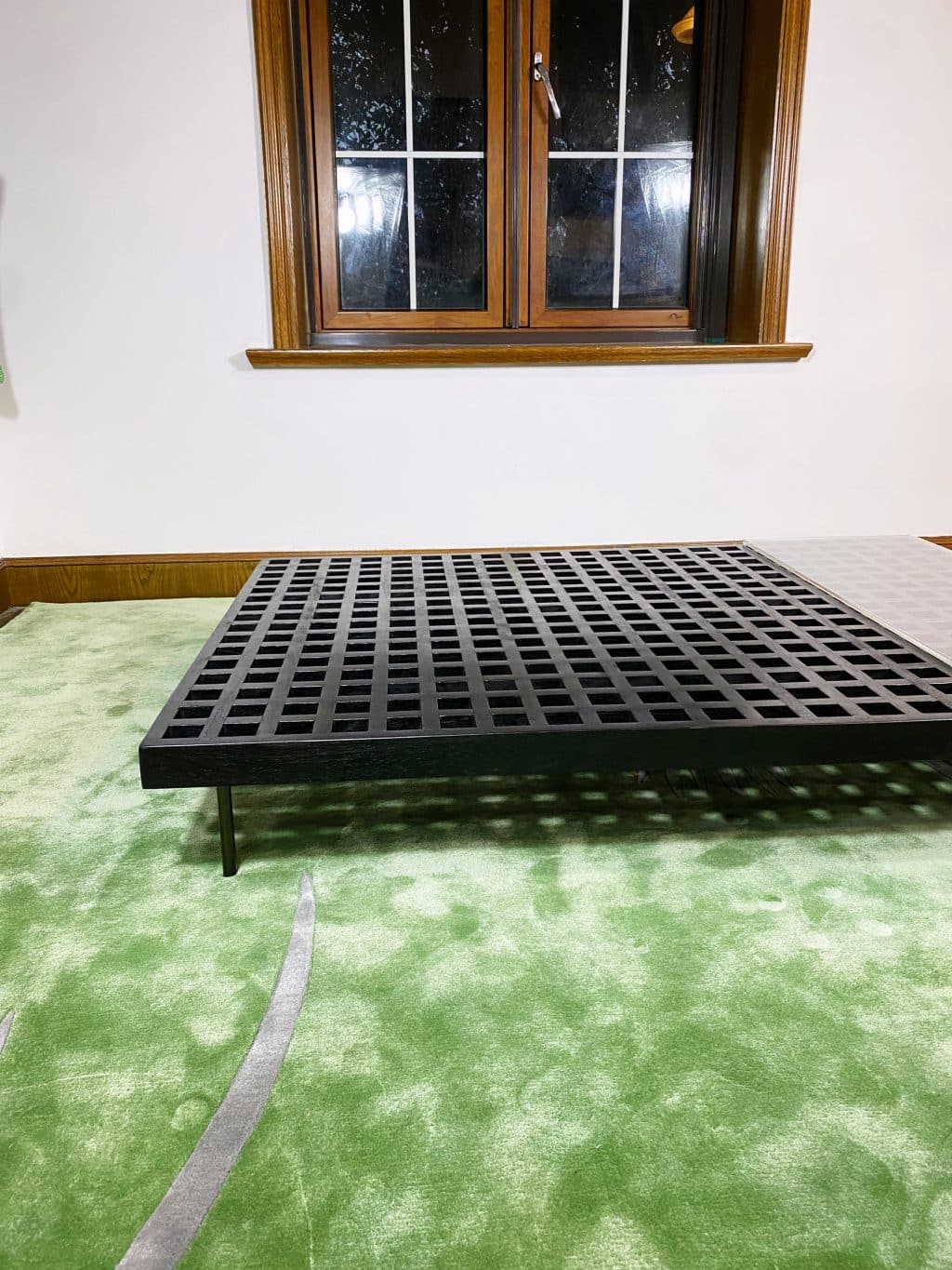 Find a stylish purpose and function in this teak coffee table with extended space, covered with resin table top! Entertain your family and guests!