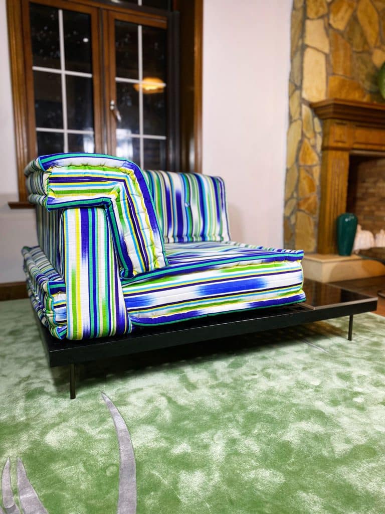 Find a stylish purpose and function in this teak coffee table with extended space, covered with resin table top! Entertain your family and guests!