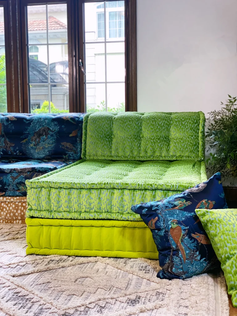 Why Virtual Showroom Tours and Sample Orders Are Essential for Custom Furniture Purchases
