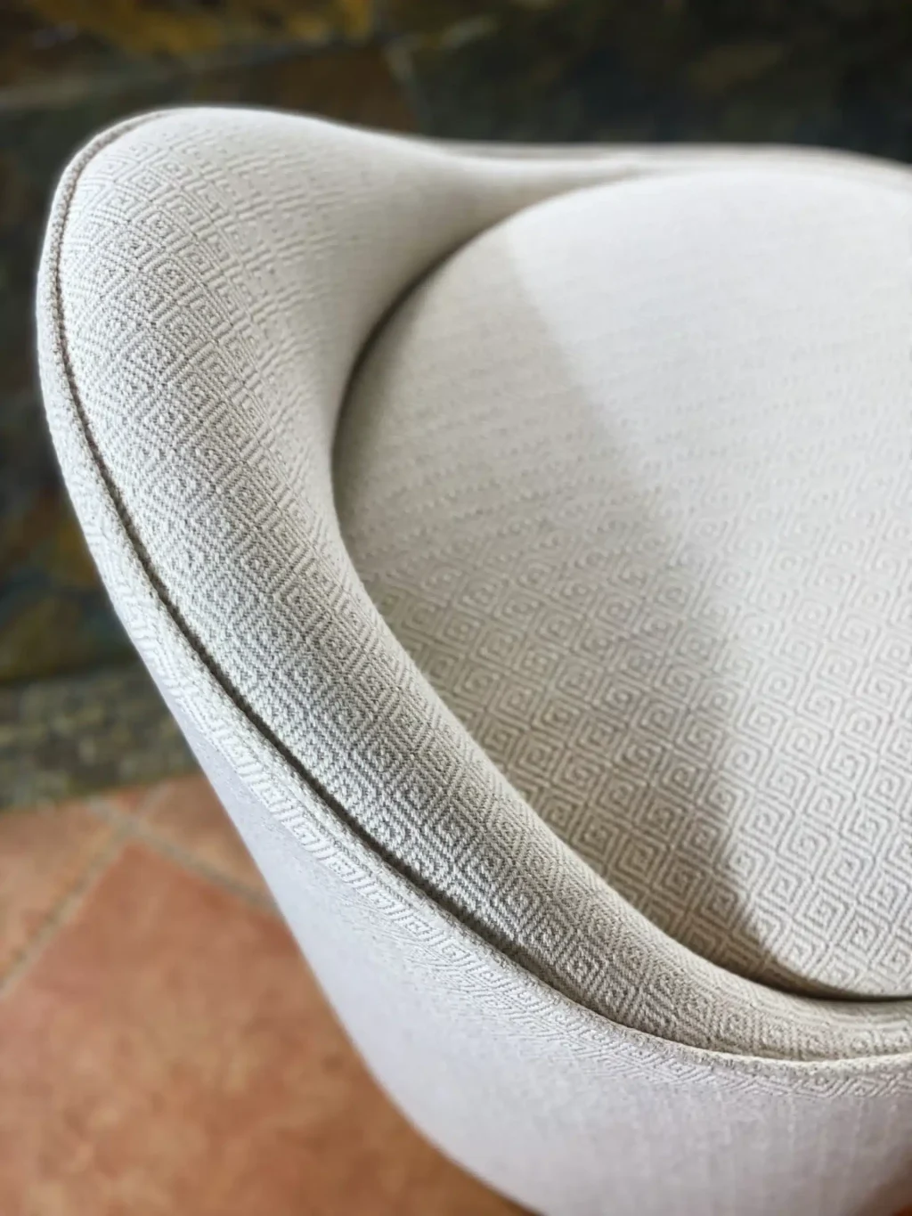Gubi Tail Low Back Dining Chair