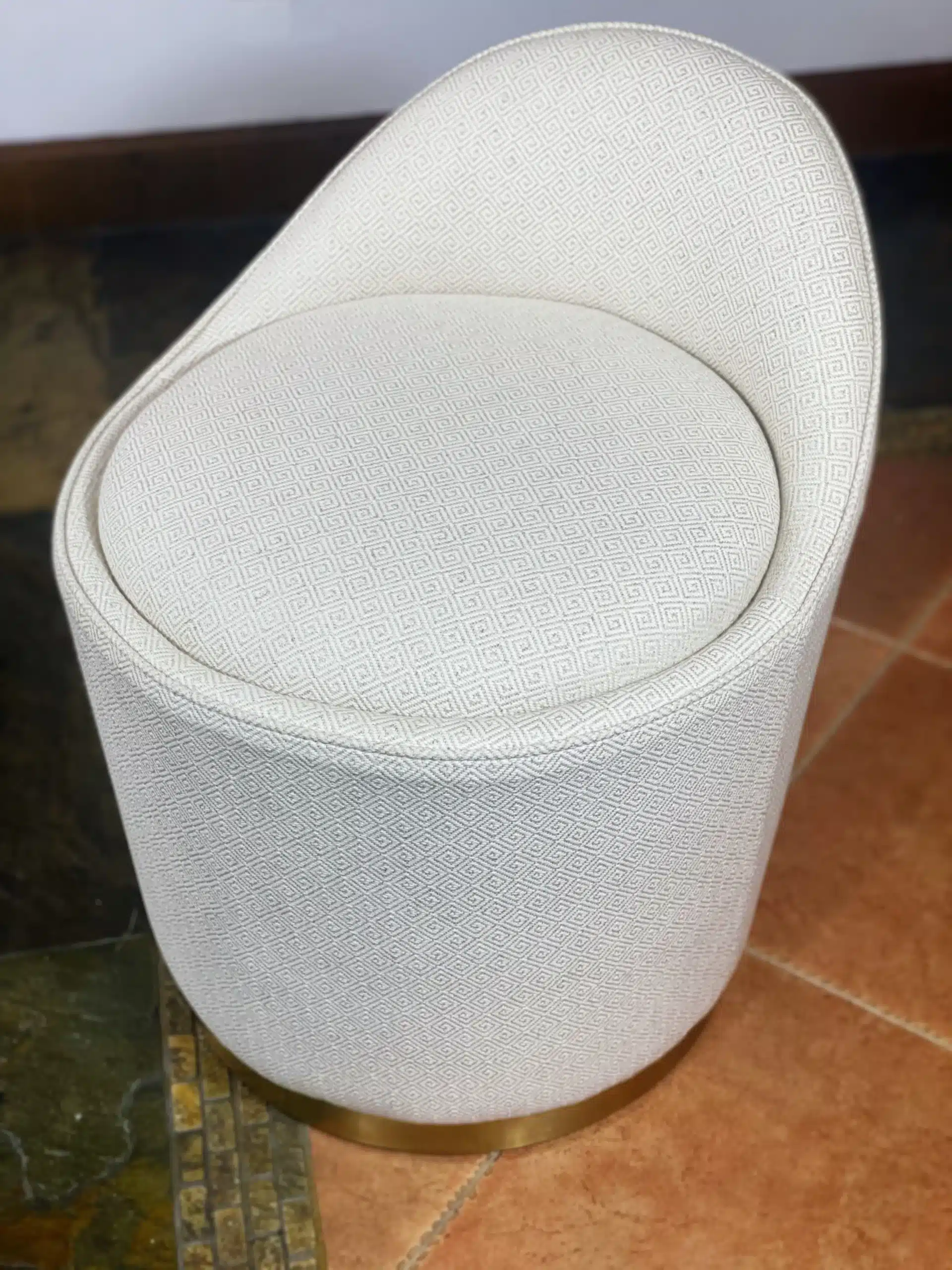 Gubi Tail Low Back Dining Chair
