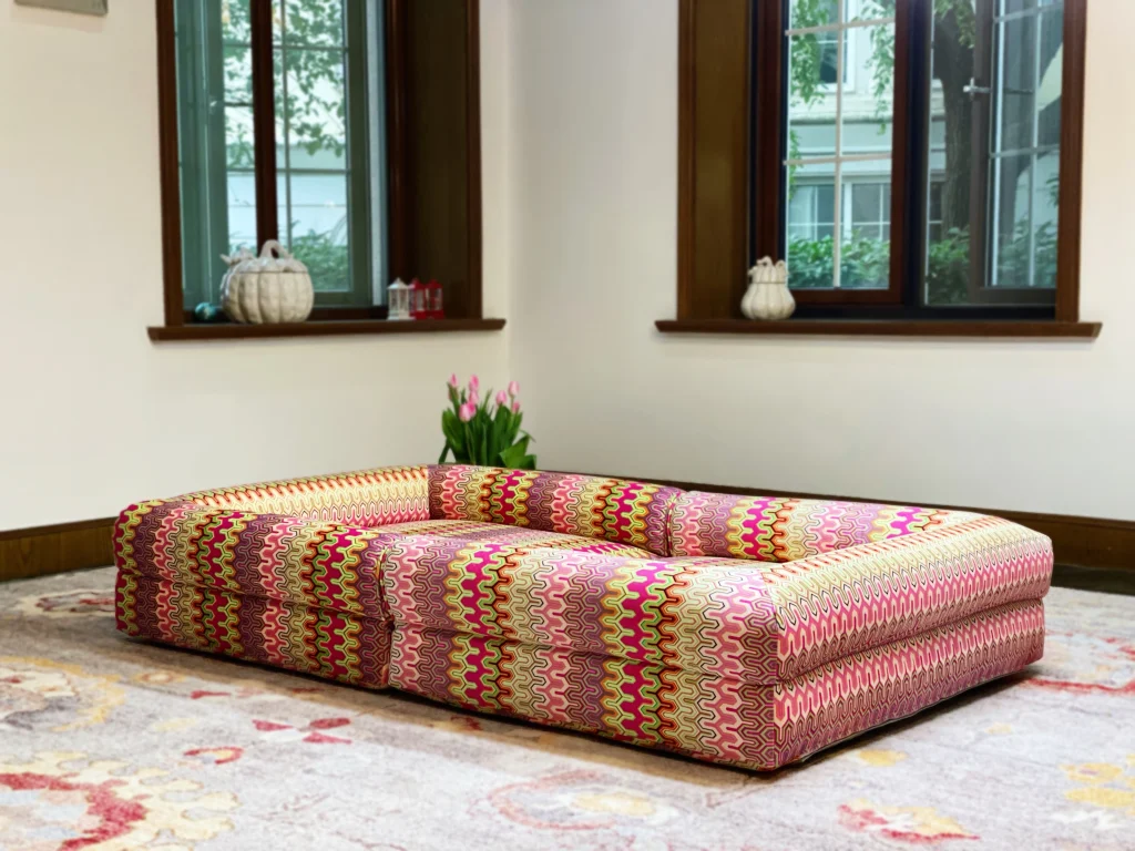 Mah Jong Pet Sofa Bed / Cot