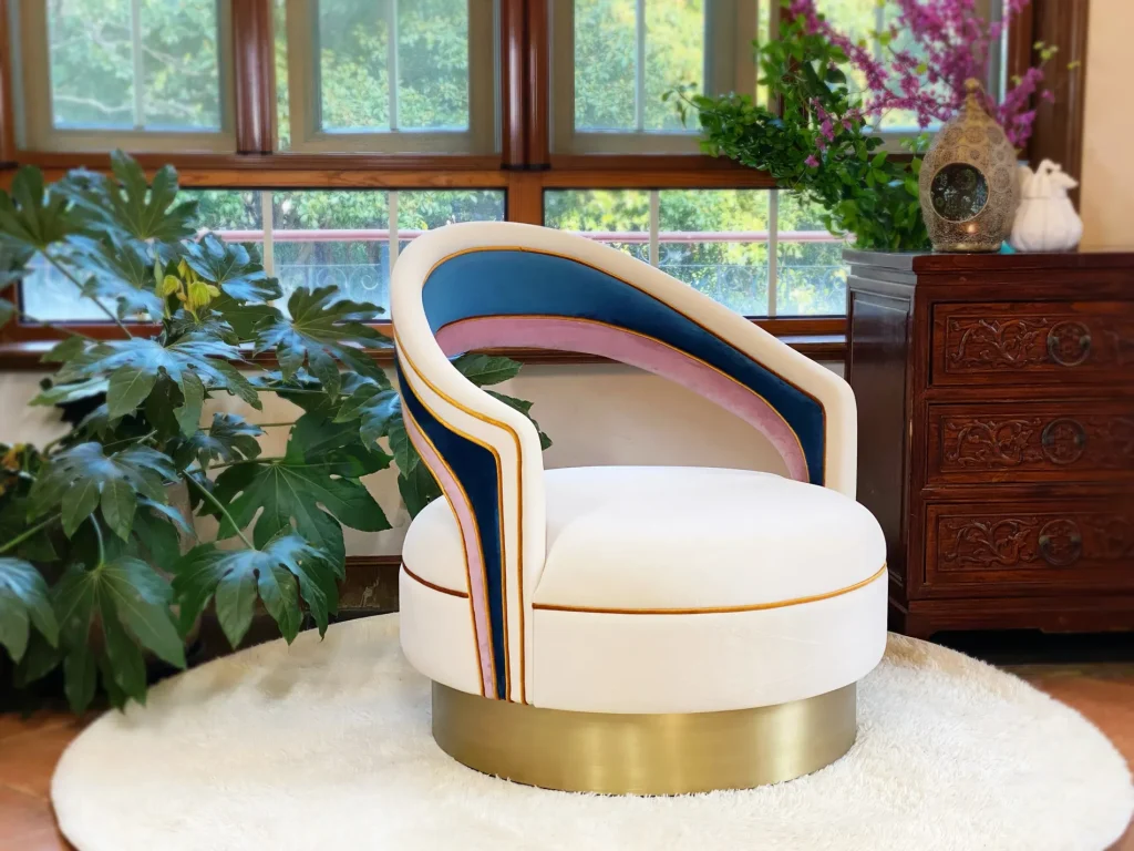 Swivel Charisse Armchair: Edra